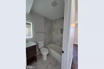 2015 E Fairmount Avenue, Baltimore, MD 21231 - Photo 12