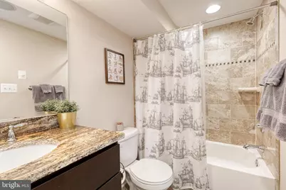 211 S Clinton Street, Baltimore, MD 21224 - Photo 22