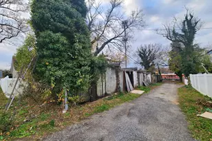 Garages Behind 3604 Howard Park Ave, Baltimore, MD 21207 - Photo 2