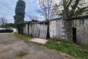 Garages Behind 3604 Howard Park Ave, Baltimore, MD 21207 - Photo 4