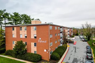 3737 Clarks Ln, Baltimore, MD 21215 - Photo 2