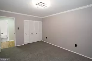 3737 Clarks Ln, Baltimore, MD 21215 - Photo 22