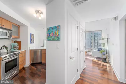 675 President Street #2402, Baltimore, MD 21202 - Photo 4