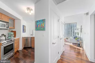 675 President St, Baltimore, MD 21202 - Photo 4