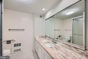 7121 Park Heights Ave, Baltimore, MD 21215 - Photo 20