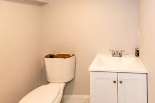 246 S East Ave, Baltimore, MD 21224 - Photo 26