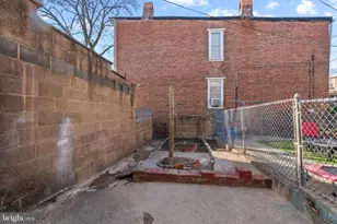 829 W Barre, Baltimore, MD 21230 - Photo 30