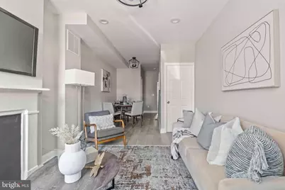 829 W Barre, Baltimore, MD 21230 - Photo 2
