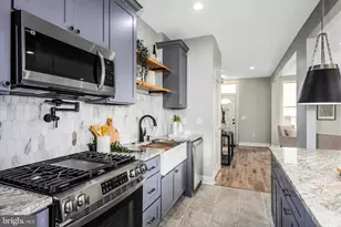 1621 E 32nd St, Baltimore, MD 21218 - Photo 10