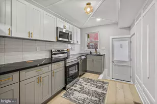 539 E 23rd St, Baltimore, MD 21218 - Photo 8