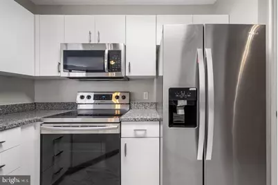 100 Harborview Drive #212, Baltimore, MD 21230 - Photo 6