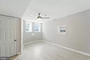 2100 Homewood Ave, Baltimore, MD 21218 - Photo 8