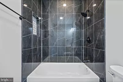 217 N Port Street, Baltimore, MD 21224 - Photo 16