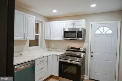 2214 E Fayette Street, Baltimore, MD 21231 - Photo 14