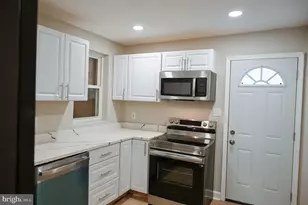 2214 E Fayette St, Baltimore, MD 21231 - Photo 14