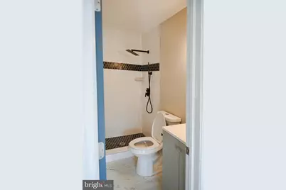 2214 E Fayette Street, Baltimore, MD 21231 - Photo 26