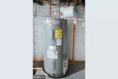 2214 E Fayette Street, Baltimore, MD 21231 - Photo 20