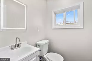 2846 Oakley Ave, Baltimore, MD 21215 - Photo 10