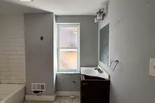 1409 E Lanvale St, Baltimore, MD 21213 - Photo 16