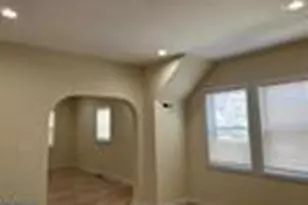 537 Wildwood Pkwy, Baltimore, MD 21229 - Photo 8