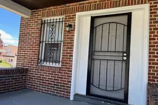 537 Wildwood Pkwy, Baltimore, MD 21229 - Photo 2