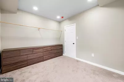 815 E 33rd Street, Baltimore, MD 21218 - Photo 32