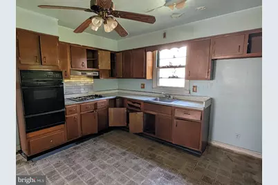 4302 Parkwood Avenue, Baltimore, MD 21206 - Photo 6