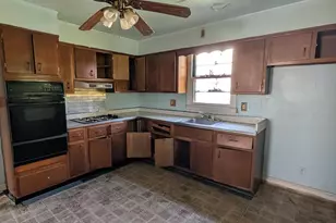 4302 Parkwood Ave, Baltimore, MD 21206 - Photo 6