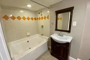 1604 Pentwood Rd, Baltimore, MD 21239 - Photo 14