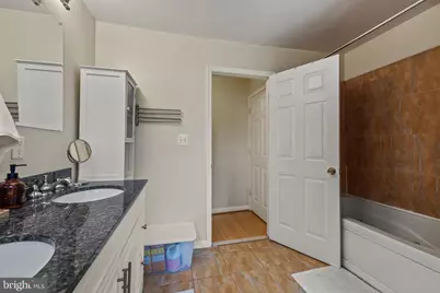 1807 E Lombard, Baltimore, MD 21231 - Photo 16