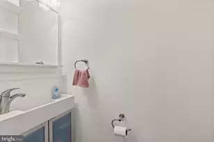 431 Robinson Street S, Baltimore, MD 21224 - Photo 16