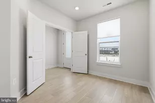 110 Crown St, Baltimore, MD 21230 - Photo 2