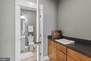 1934 E Lafayette Ave, Baltimore, MD 21213 - Photo 16