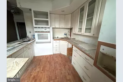 2737 Wilkens Avenue, Baltimore, MD 21223 - Photo 8