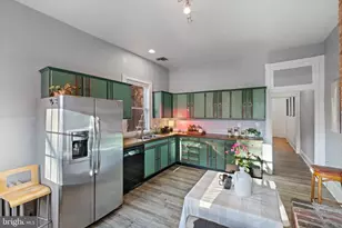 1416 W Mt Royal Ave, Baltimore, MD 21217 - Photo 18