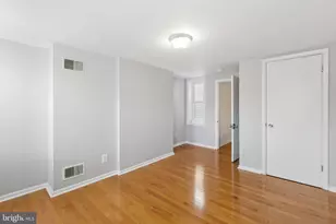 12 Washington Street S, Baltimore, MD 21231 - Photo 8