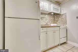 1208 N Calvert St, Baltimore, MD 21202 - Photo 8