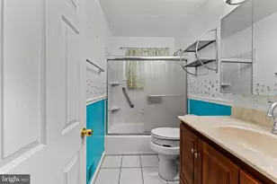 6230 Laurelton Ave, Baltimore, MD 21214 - Photo 12