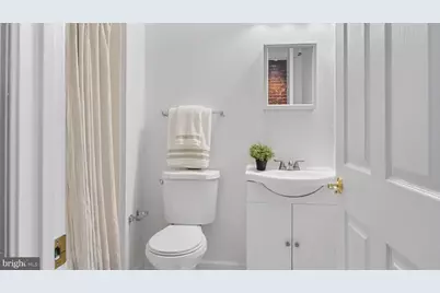 520 W 27th Street W, Baltimore, MD 21211 - Photo 18