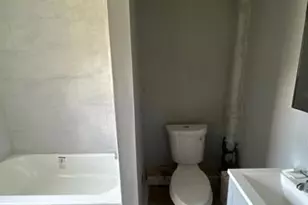 811 N Mount St, Baltimore, MD 21217 - Photo 12