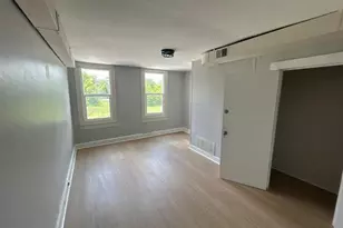 811 N Mount St, Baltimore, MD 21217 - Photo 2