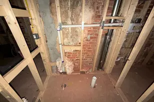 2434 Brentwood Ave, Baltimore, MD 21218 - Photo 8