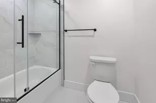 2200 E Fayette St, Baltimore, MD 21231 - Photo 14