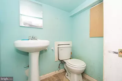 2880 Woodbrook Avenue, Baltimore, MD 21217 - Photo 16