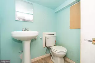 2880 Woodbrook Ave, Baltimore, MD 21217 - Photo 16