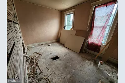 2727 W Fairmount Avenue, Baltimore, MD 21223 - Photo 8