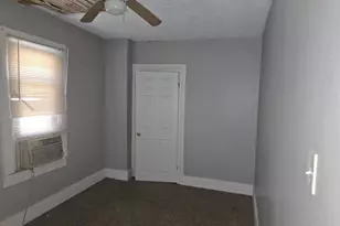 307 S Augusta Ave, Baltimore, MD 21229 - Photo 16