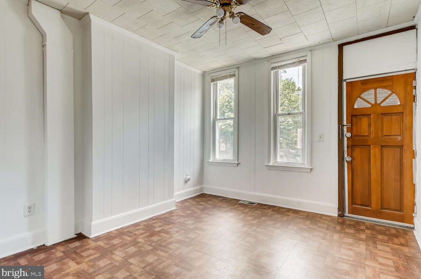 328 S Woodyear St, Baltimore, MD 21223
