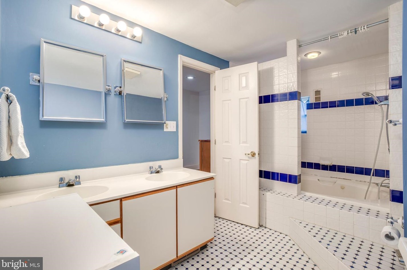 2320 Baltimore St, Baltimore MD  21224-1031 exterior