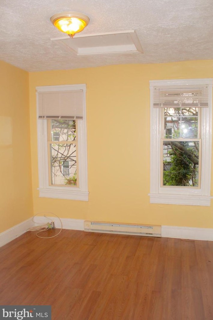 647 Bartlett Ave, Baltimore, MD 21218-5413